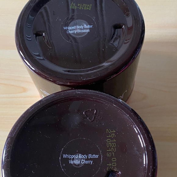 Josie Maran Whipped Argan Oil Body Butter - Picture 2 of 3